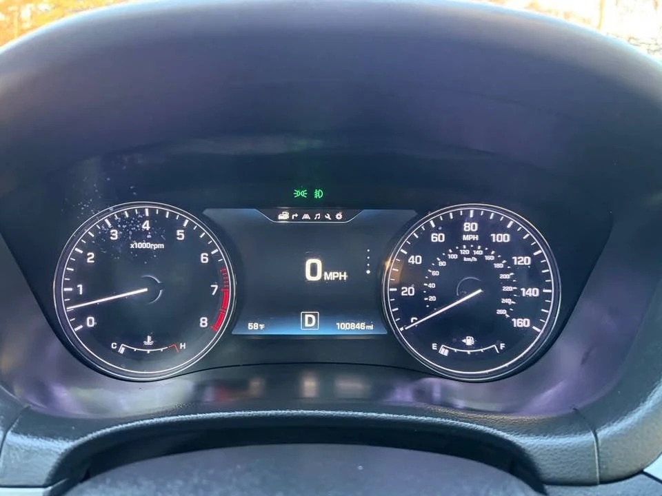 2015 Hyundai Genesis - Image 17 of 20