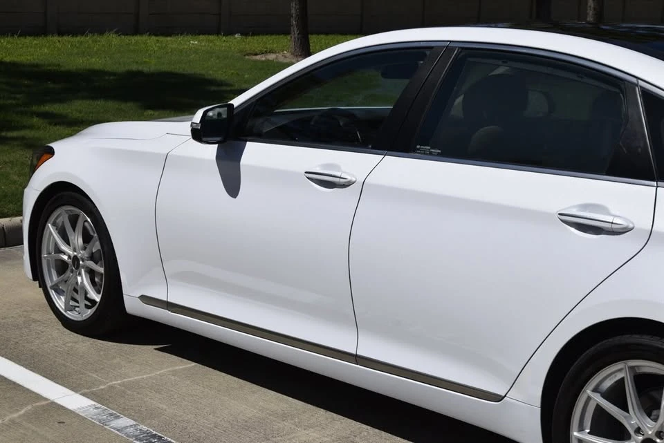 2015 Hyundai Genesis - Image 17 of 20