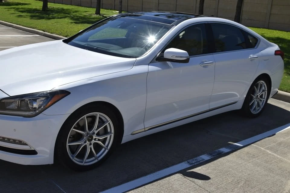 2015 Hyundai Genesis - Image 7 of 20