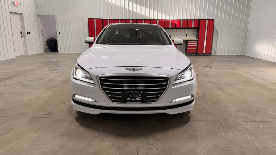 2015 Hyundai Genesis - Image 7 of 20