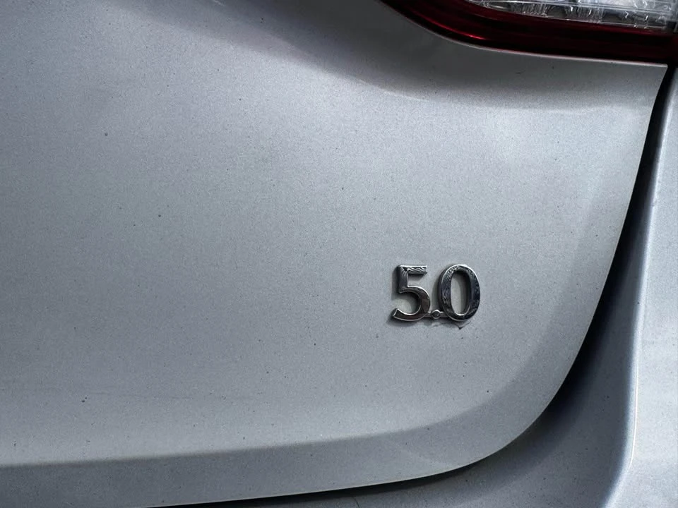 2015 Hyundai Genesis - Image 6 of 11