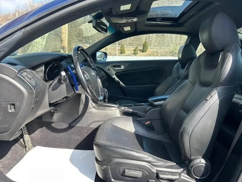 2015 Hyundai Genesis - Image 6 of 8