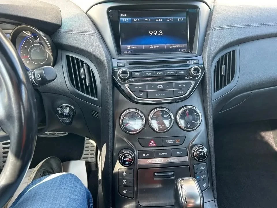 2015 Hyundai Genesis - Image 8 of 8