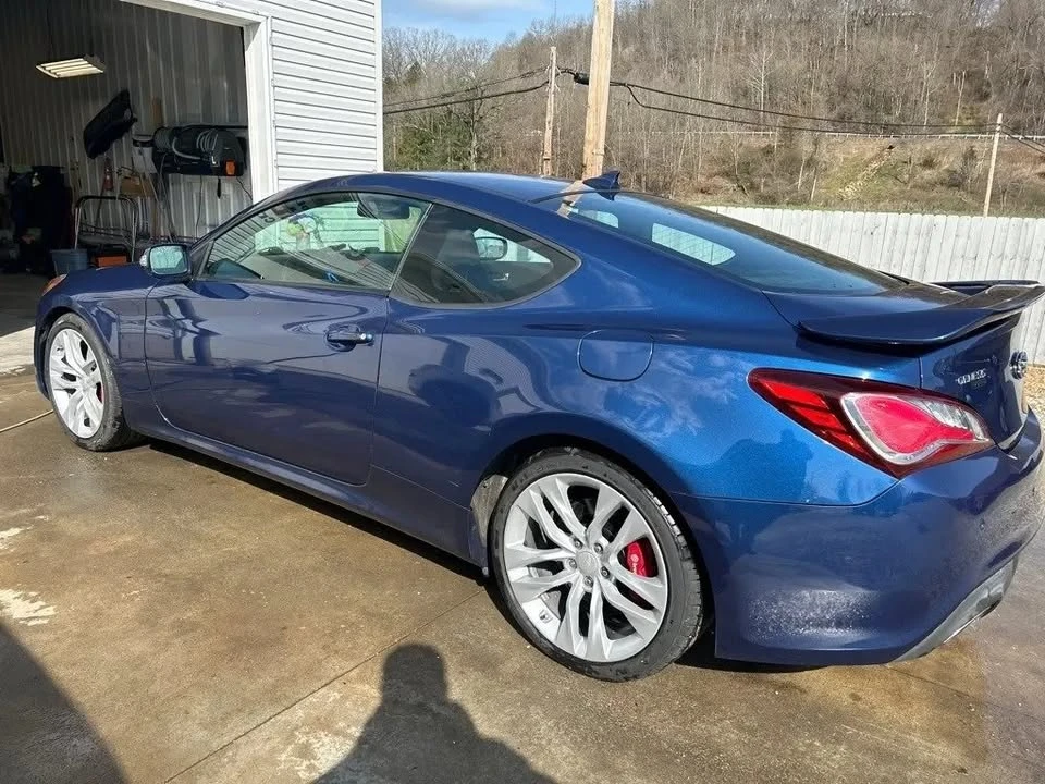 2015 Hyundai Genesis - Image 3 of 8