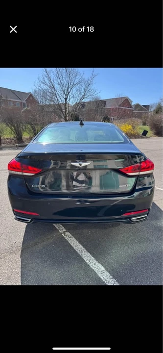 2015 Hyundai Genesis - Image 9 of 16