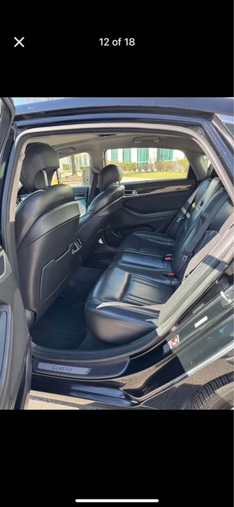 2015 Hyundai Genesis - Image 11 of 16