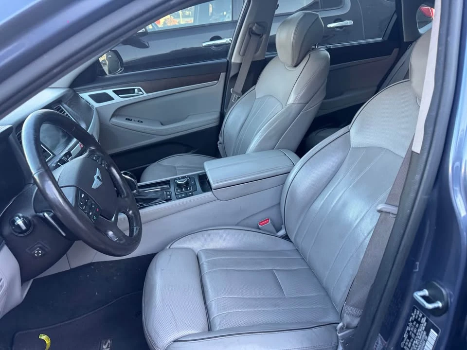2015 Hyundai Genesis - Image 6 of 17