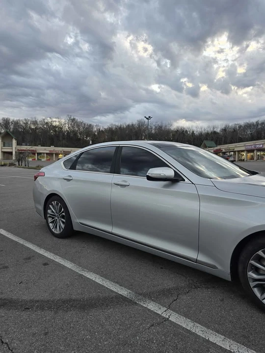2015 Hyundai Genesis - Image 5 of 19
