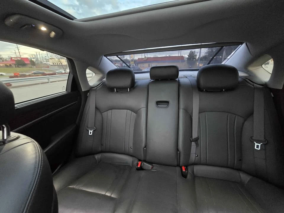 2015 Hyundai Genesis - Image 10 of 19