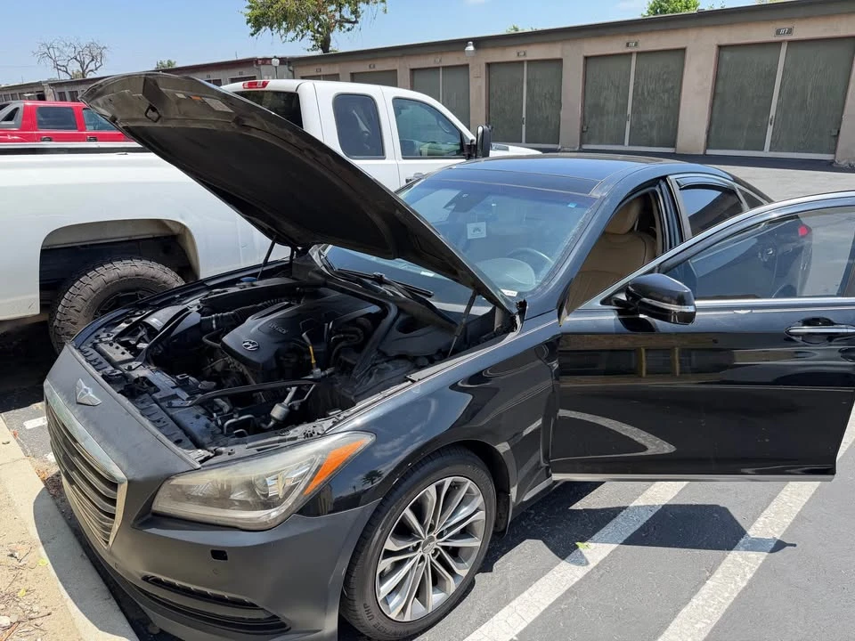 2015 Hyundai Genesis - Image 15 of 15
