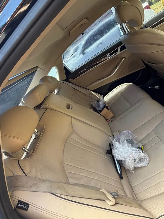 2015 Hyundai Genesis - Image 6 of 15