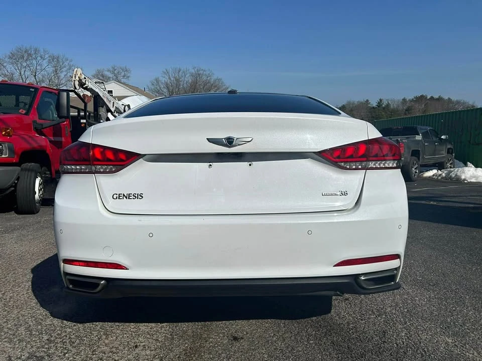 2015 Hyundai Genesis - Image 4 of 20