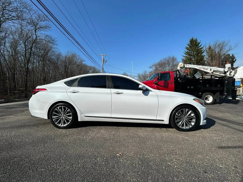 2015 Hyundai Genesis - Image 6 of 20
