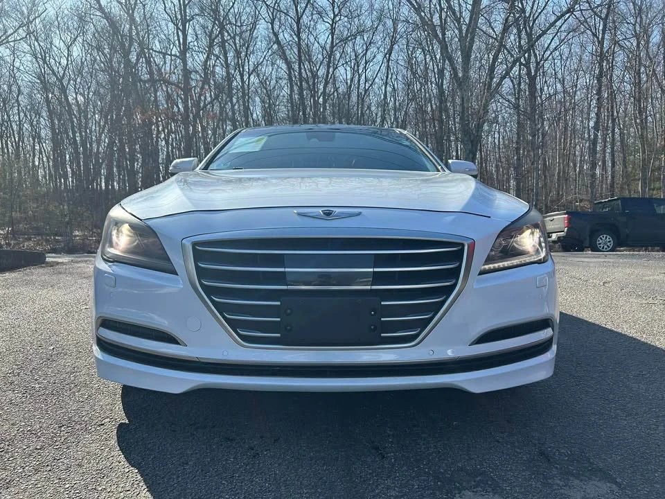 2015 Hyundai Genesis - Image 8 of 20