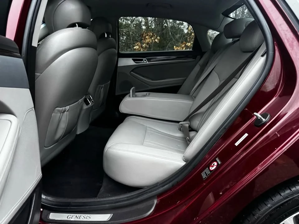 2015 Hyundai Genesis - Image 13 of 13
