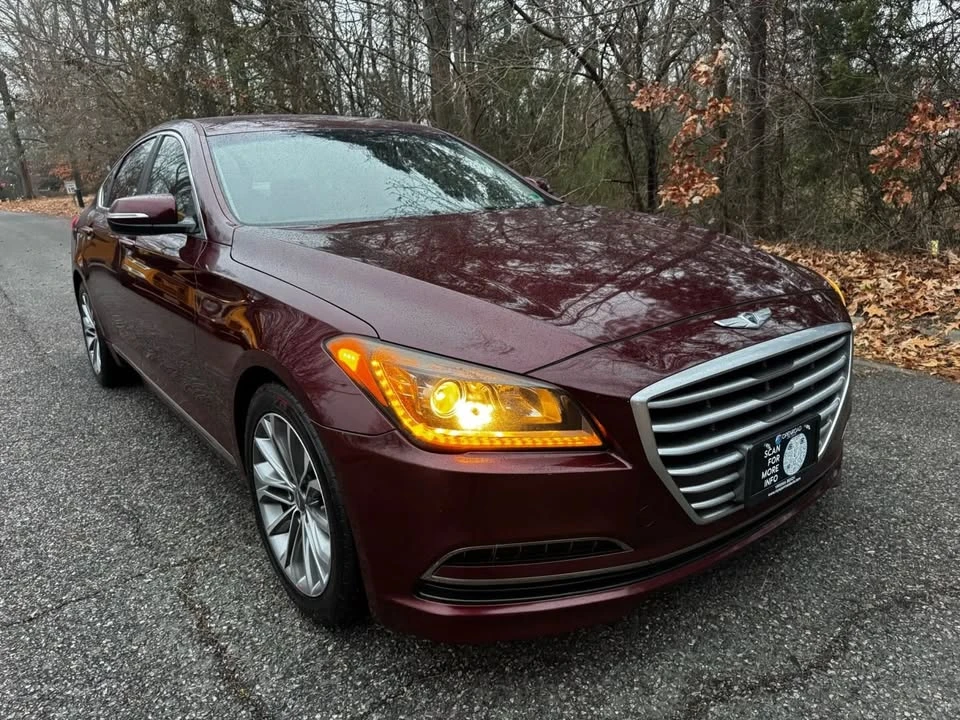 2015 Hyundai Genesis - Image 2 of 13