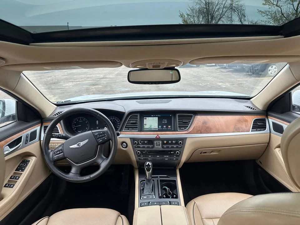 2015 Hyundai Genesis - Image 10 of 20