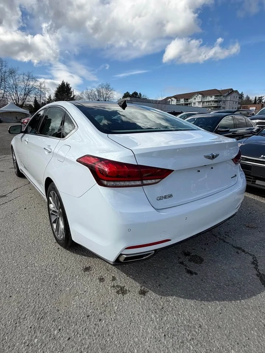 2015 Hyundai Genesis - Image 6 of 19