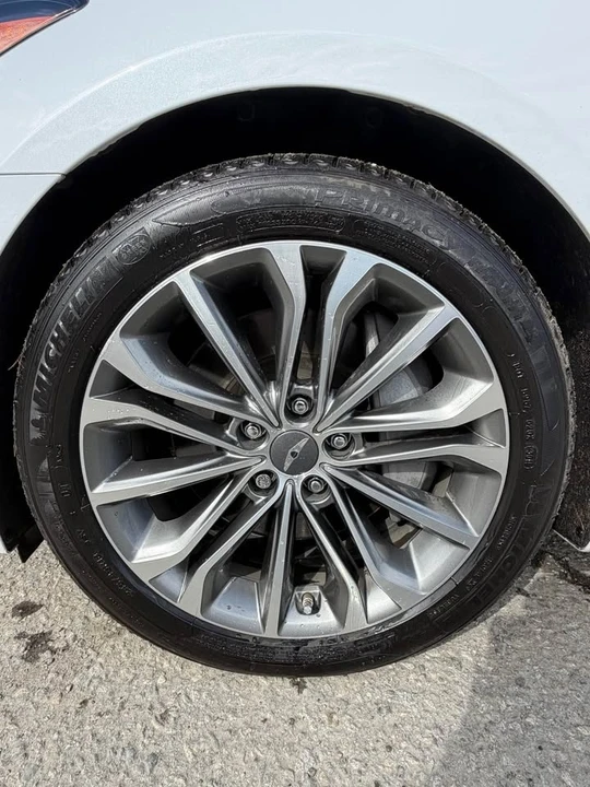 2015 Hyundai Genesis - Image 19 of 19