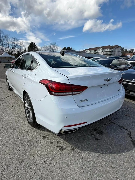 2015 Hyundai Genesis - Image 4 of 18