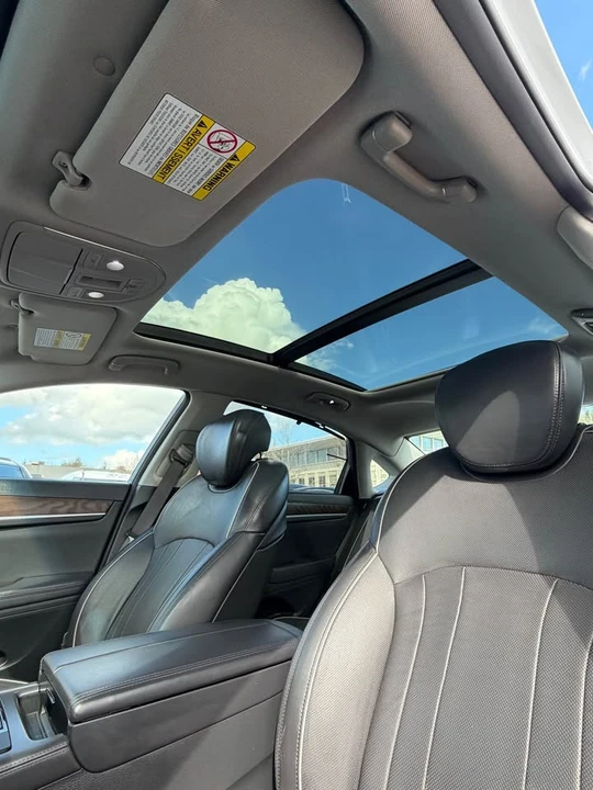 2015 Hyundai Genesis - Image 12 of 19