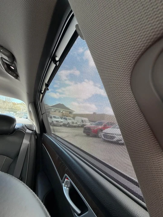2015 Hyundai Genesis - Image 16 of 19