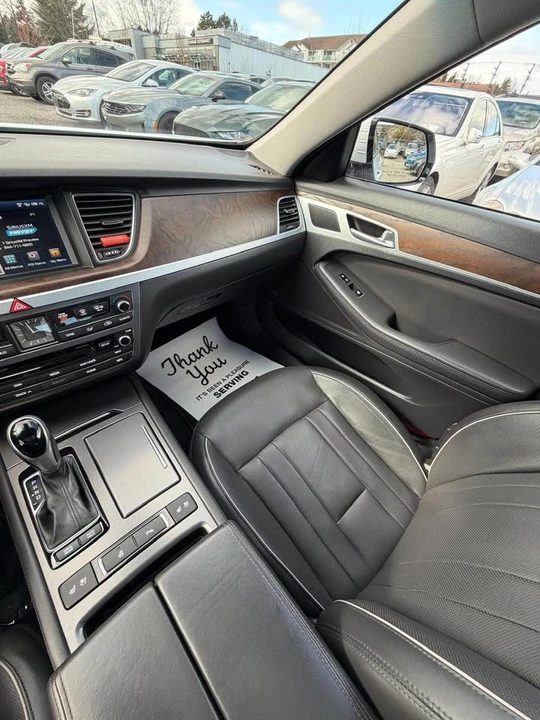 2015 Hyundai Genesis - Image 18 of 18