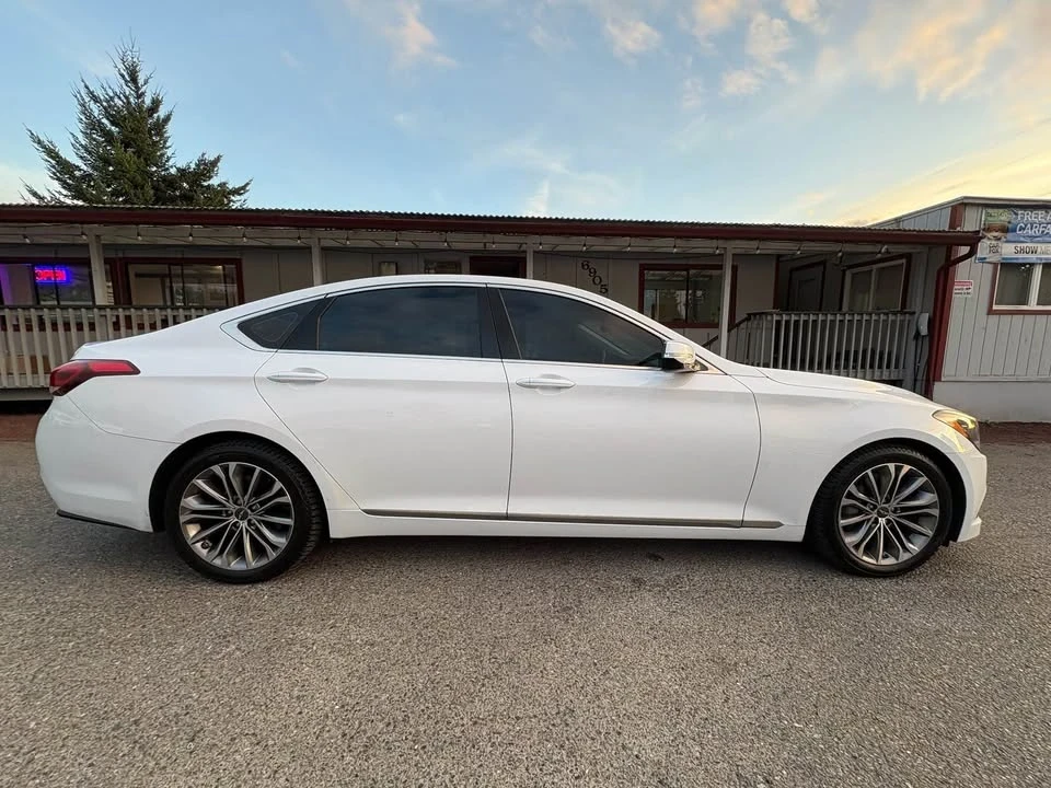 2015 Hyundai Genesis - Image 8 of 20