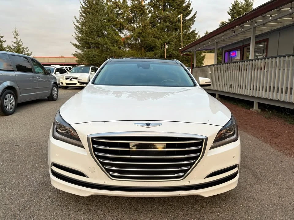 2015 Hyundai Genesis - Image 2 of 20