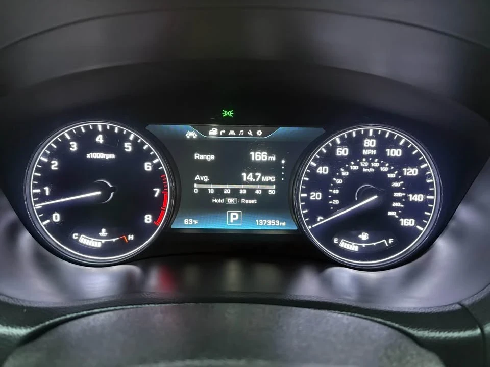 2015 Hyundai Genesis - Image 19 of 20