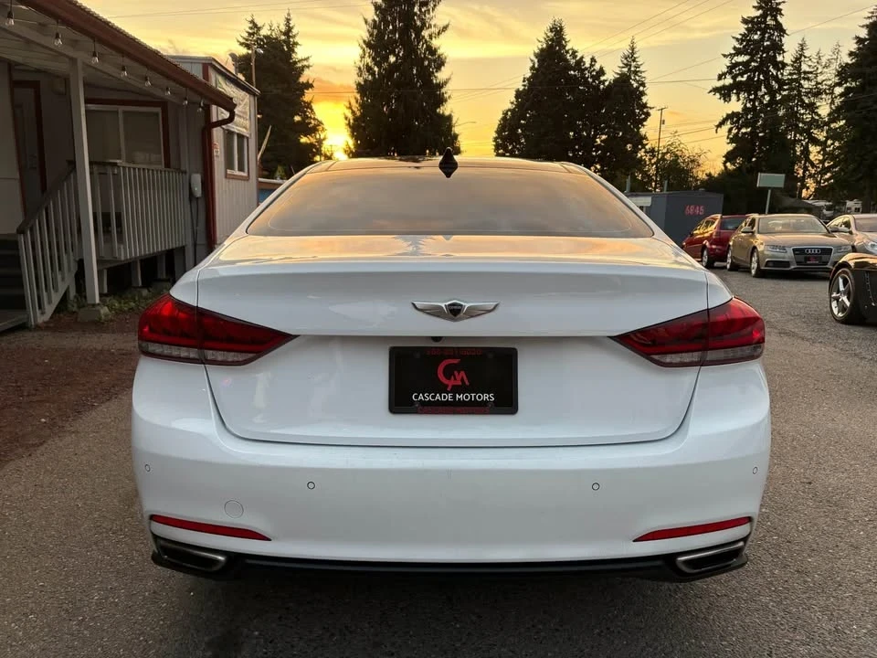 2015 Hyundai Genesis - Image 6 of 20