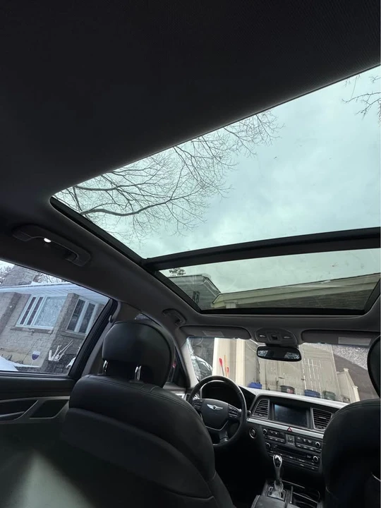 2015 Hyundai Genesis - Image 5 of 5