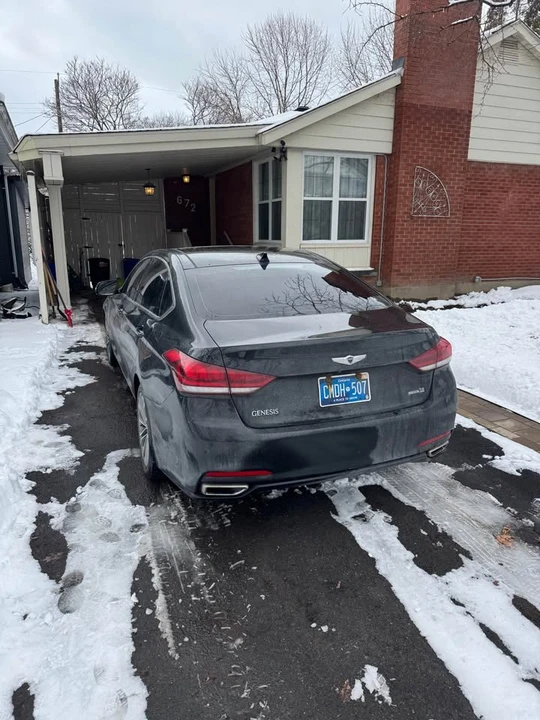 2015 Hyundai Genesis - Image 2 of 5