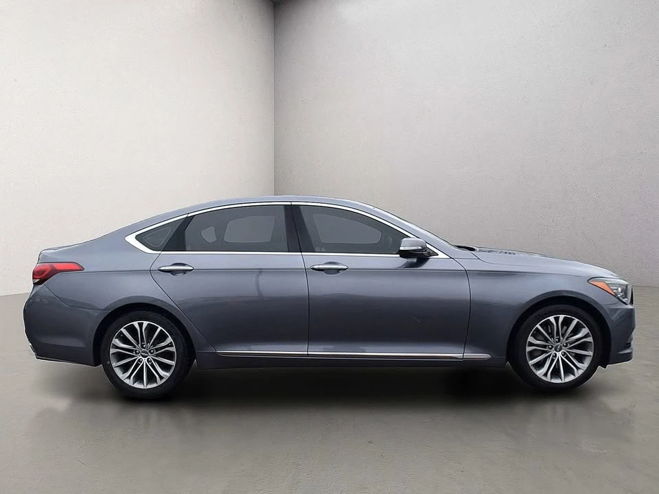2015 Hyundai Genesis - Image 4 of 18