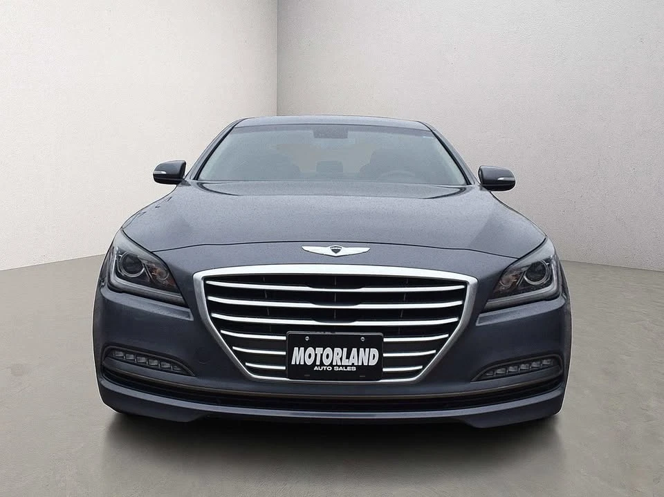 2015 Hyundai Genesis - Image 2 of 18