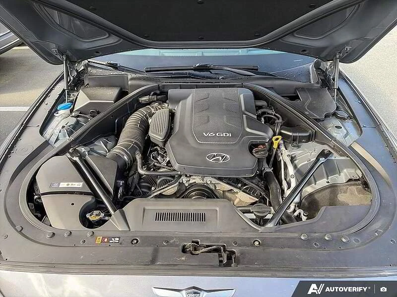 2015 Hyundai Genesis - Image 10 of 13