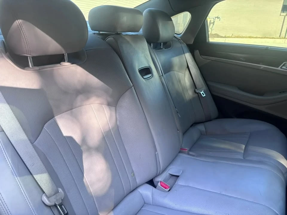 2015 Hyundai Genesis - Image 19 of 20