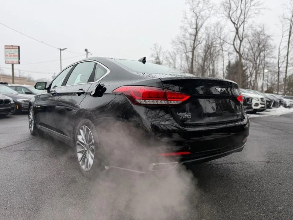 2015 Hyundai Genesis - Image 6 of 19