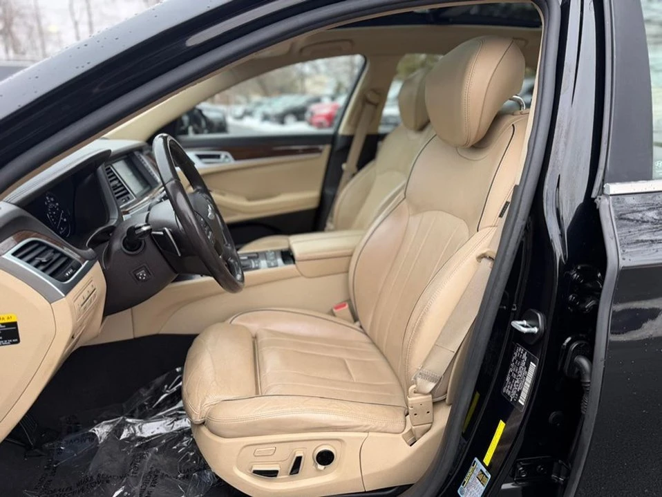 2015 Hyundai Genesis - Image 7 of 19