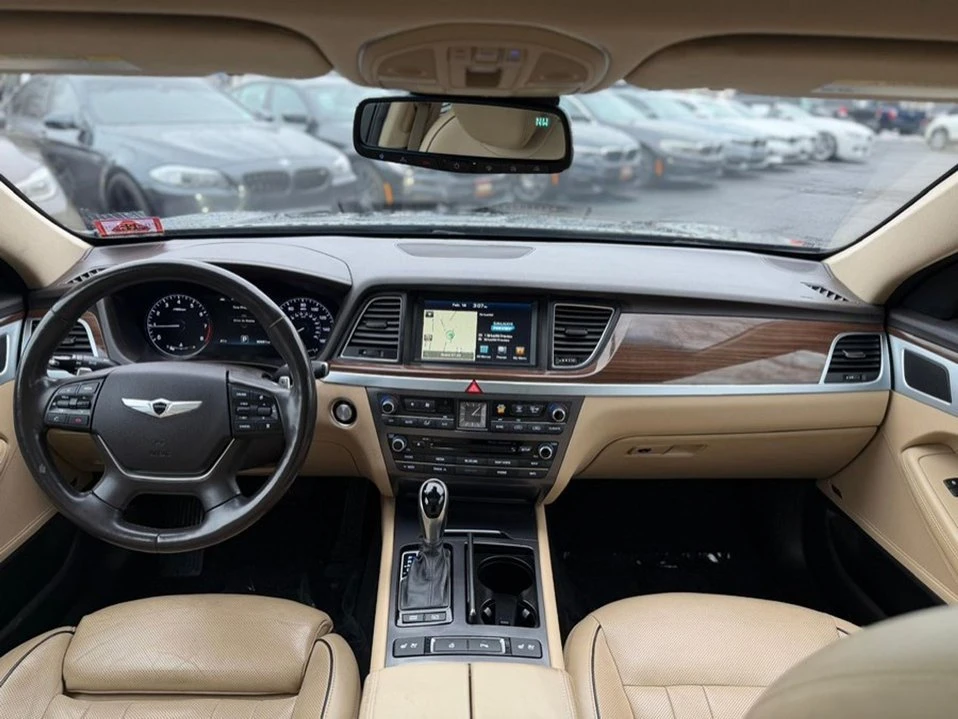 2015 Hyundai Genesis - Image 18 of 20