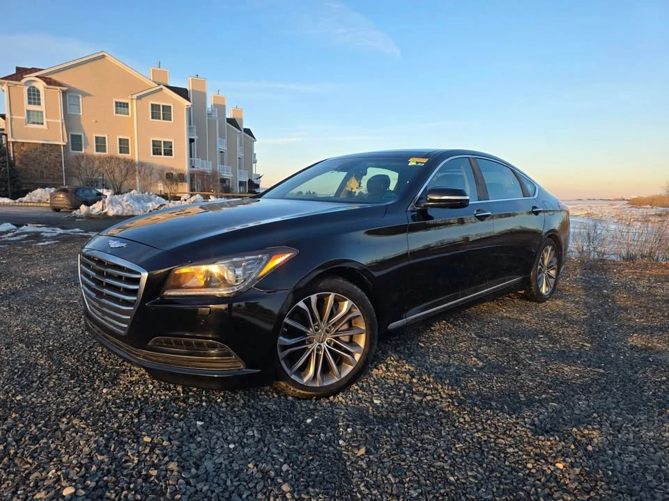 2015 Hyundai Genesis - Image 2 of 17