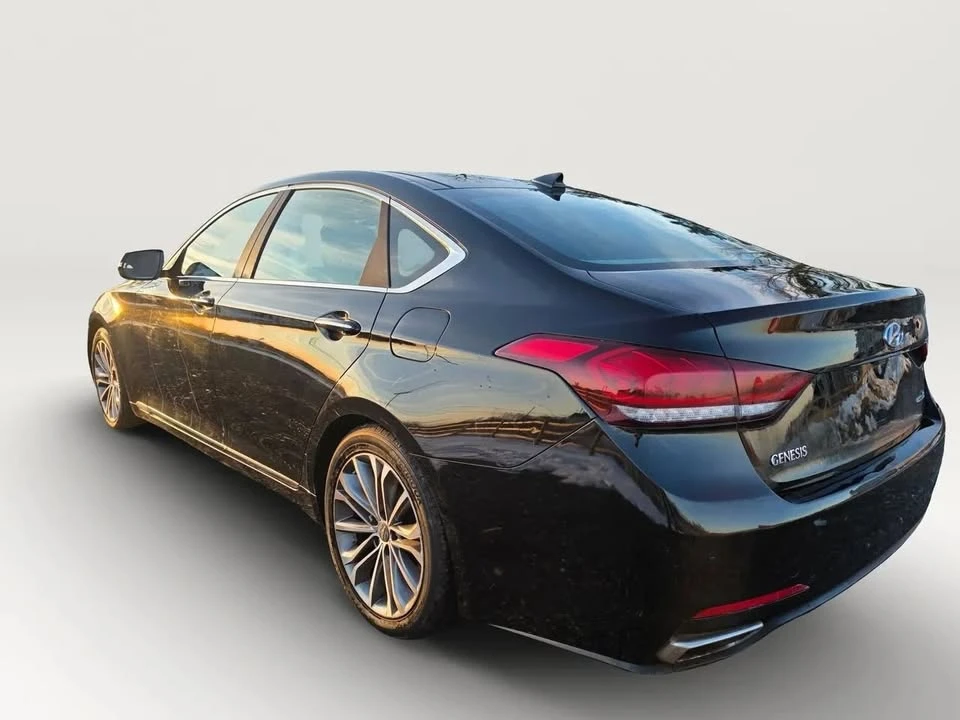 2015 Hyundai Genesis - Image 4 of 17