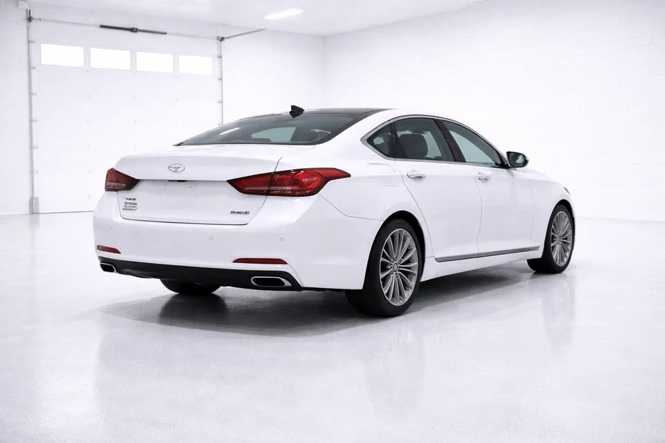 2015 Hyundai Genesis - Image 5 of 13
