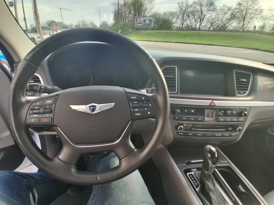 2015 Hyundai Genesis - Image 8 of 13