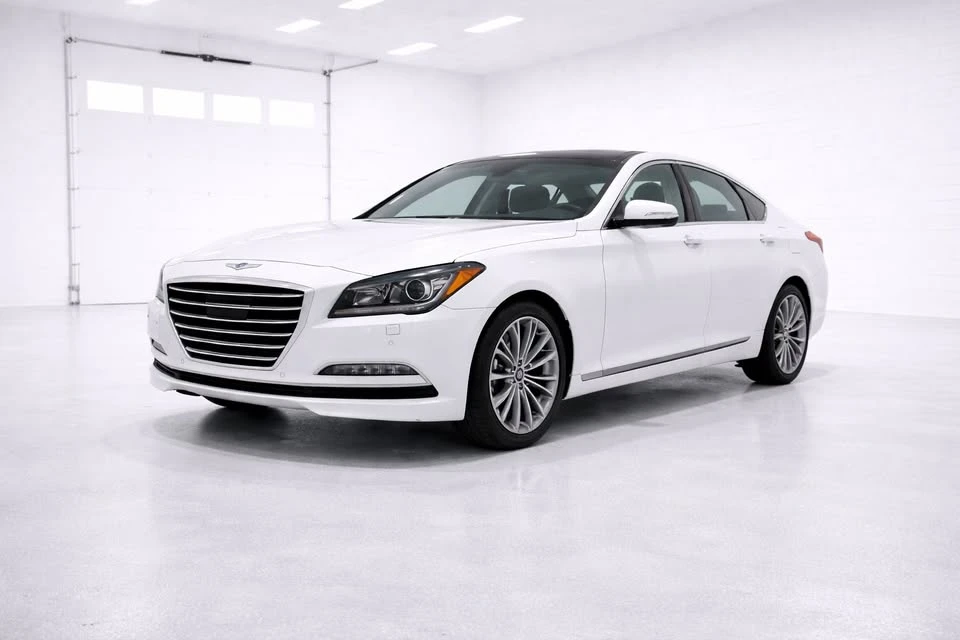 2015 Hyundai Genesis - Image 2 of 13