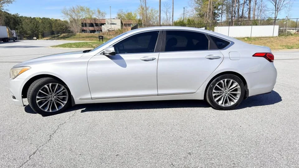 2015 Hyundai Genesis - Image 7 of 19