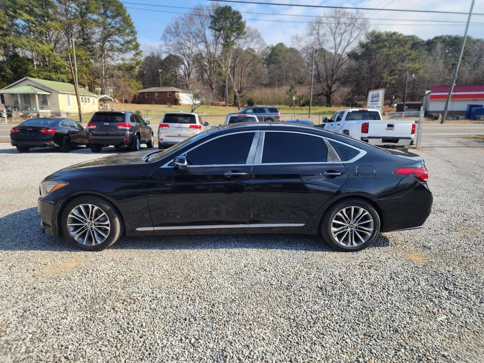 2015 Hyundai Genesis - Image 2 of 12