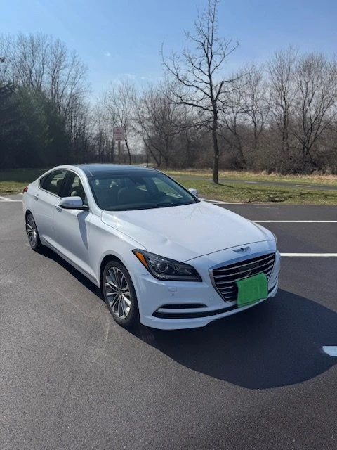 2015 Hyundai Genesis - Image 4 of 19