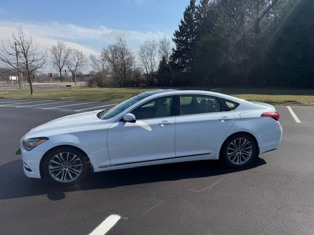 2015 Hyundai Genesis - Image 2 of 19