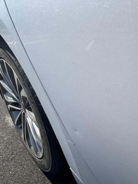 2015 Hyundai Genesis - Image 17 of 19